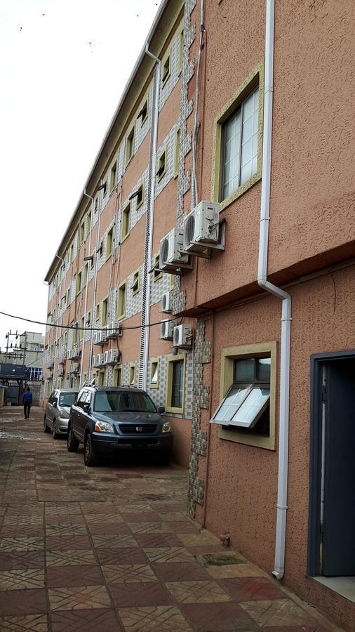 Glorious Hotel & Suites Ikotun Экстерьер фото
